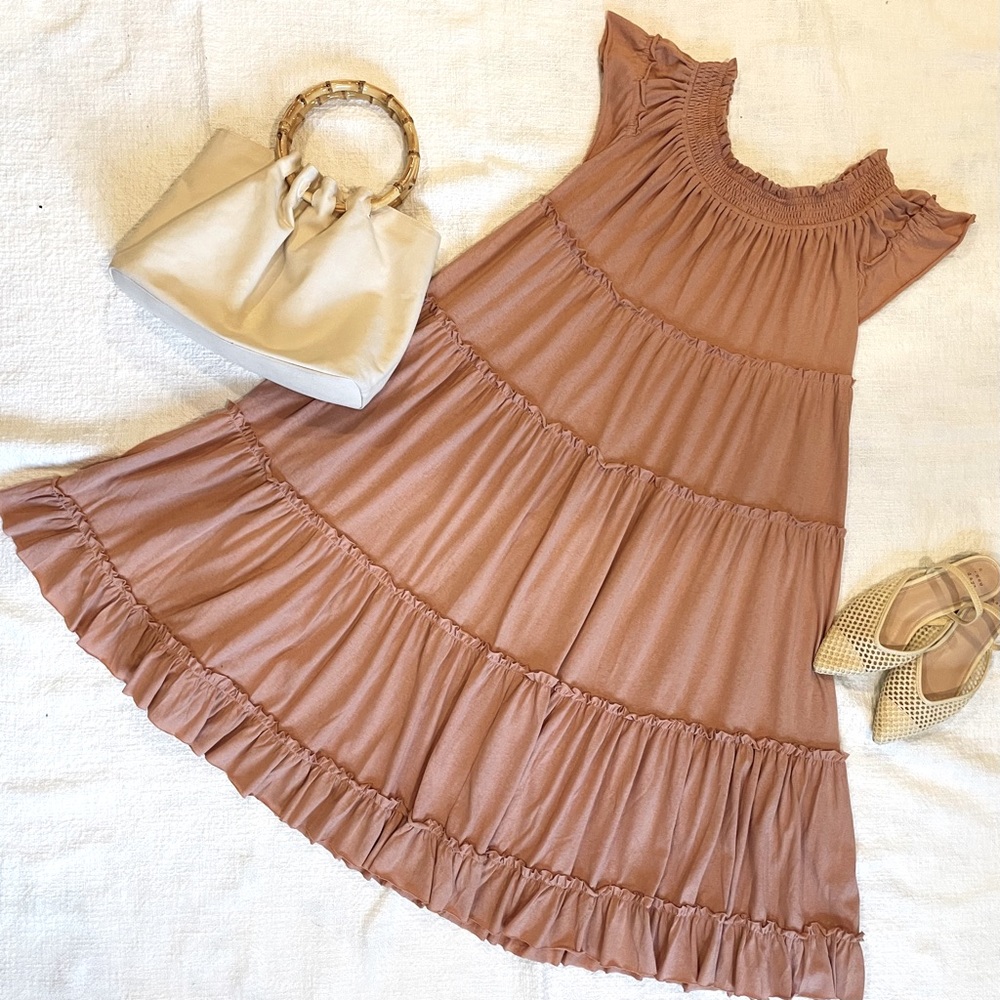 Easel Women's Size Medium Clay Tiered Midi Dress